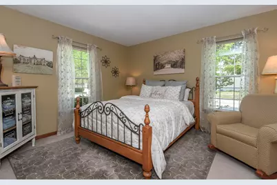 2147  Inverness Dr, Waukesha, WI 53186 - Photo 44