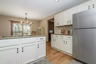 2147 Inverness Dr, Waukesha, WI 53186 - Photo 18