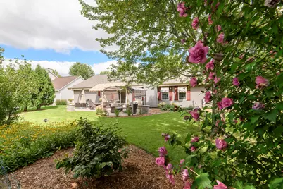 2147  Inverness Dr, Waukesha, WI 53186 - Photo 104