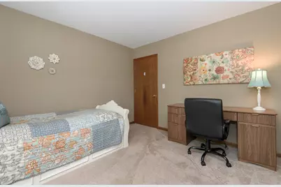 2147  Inverness Dr, Waukesha, WI 53186 - Photo 50