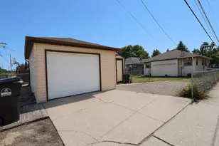 2113 Grove Ave, Racine, WI 53405 - Photo 36