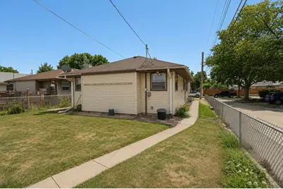 2113  Grove Ave, Racine, WI 53405 - Photo 40
