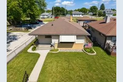 2113  Grove Ave, Racine, WI 53405 - Photo 6