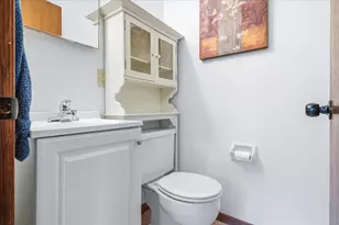4938 S 69th St, Greenfield, WI 53220 - Photo 12