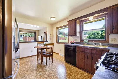4938 S 69th St, Greenfield, WI 53220 - Photo 8