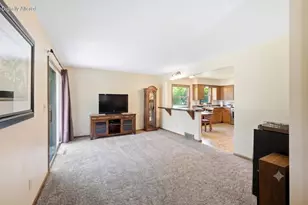 4938 S 69th St, Greenfield, WI 53220 - Photo 10