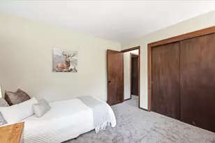 4938 S 69th St, Greenfield, WI 53220 - Photo 18