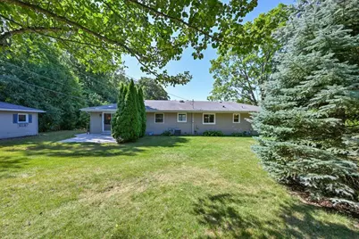 12810 W Balboa Dr, New Berlin, WI 53151 - Photo 34