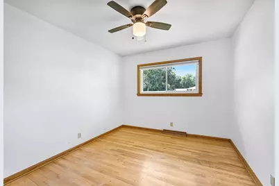 12810 W Balboa Dr, New Berlin, WI 53151 - Photo 20