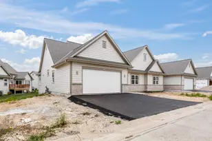 1793 Cedar Ridge Dr, Slinger, WI 53086 - Photo 4