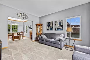 700 Creekwood Dr, West Bend, WI 53095 - Photo 8