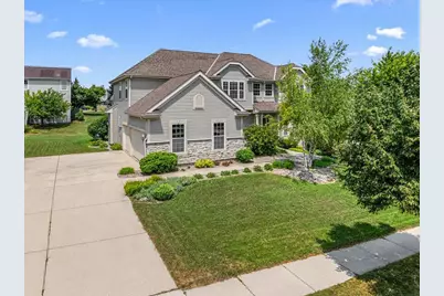 700  Creekwood Dr, West Bend, WI 53095 - Photo 50