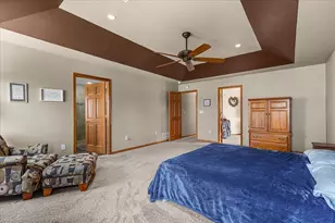 700 Creekwood Dr, West Bend, WI 53095 - Photo 28