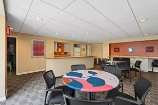 2525 S Shore Dr, Milwaukee, WI 53207 - Photo 16