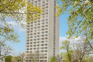 2525 S Shore Dr, Milwaukee, WI 53207 - Photo 1