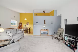 2421 Crosscreek Dr, Sheboygan, WI 53081 - Photo 10