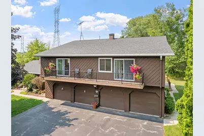 2421  Cross Creek Dr #D, Sheboygan, WI 53081 - Photo 1