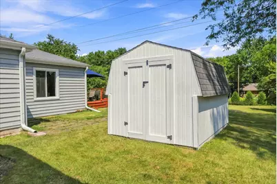 1930 N 121st St, Wauwatosa, WI 53226 - Photo 40