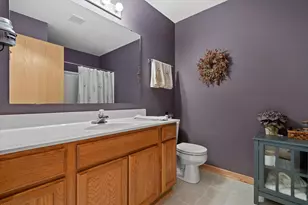 2415 Fox River Pkwy, Waukesha, WI 53189 - Photo 20