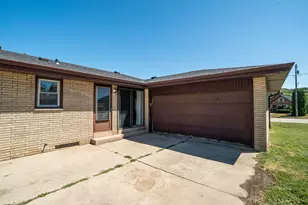 4255 S Nicholson Ave, Saint Francis, WI 53235 - Photo 24