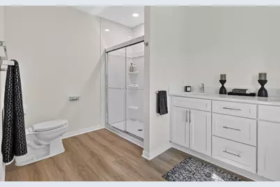 2993 S Clement Ave, Milwaukee, WI 53207 - Photo 12