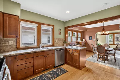 6510 W Girard Ave, Milwaukee, WI 53210 - Photo 14