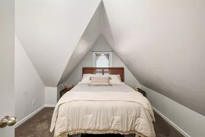 920 E Pleasant St #2, Milwaukee, WI 53202 - Photo 18