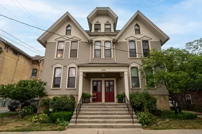 920 E Pleasant St #2, Milwaukee, WI 53202 - Photo 2