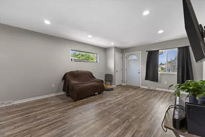 1905  34th St, Kenosha, WI 53140 - Photo 4