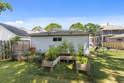 1117  Ellis St, Waukesha, WI 53186 - Photo 6