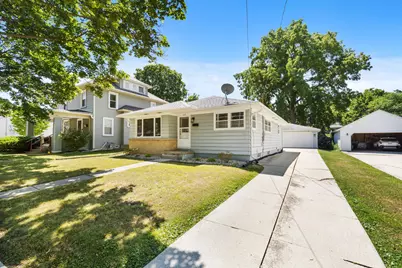 1117  Ellis St, Waukesha, WI 53186 - Photo 2