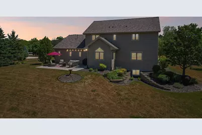 5120  Old Farm Rd, Racine, WI 53402 - Photo 92