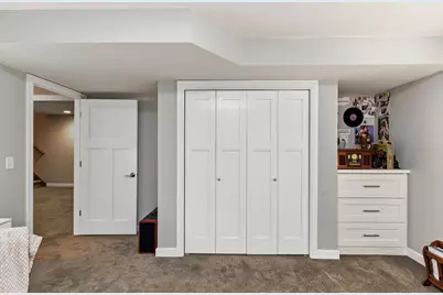 4086  Pineview St, Onalaska, WI 54650 - Photo 24