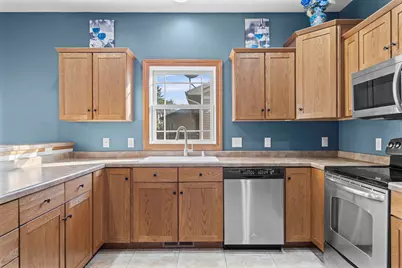 4086  Pineview St, Onalaska, WI 54650 - Photo 18