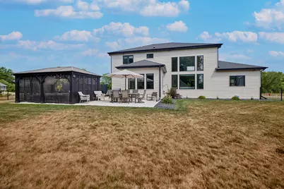 13680 W Upland Ridge Ct, New Berlin, WI 53151 - Photo 44