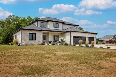 13680 W Upland Ridge Ct, New Berlin, WI 53151 - Photo 32