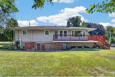 N2445  Fisk Dr, Kenosha, WI 53105 - Photo 38