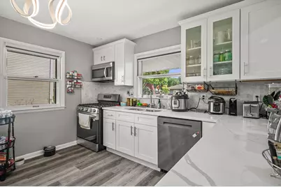 3712 W Kiley Ave, Milwaukee, WI 53209 - Photo 6