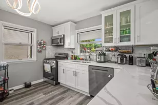 3712 W Kiley Ave, Milwaukee, WI 53209 - Photo 6
