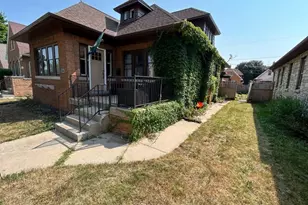 4186 N 15th St, Milwaukee, WI 53209 - Photo 1