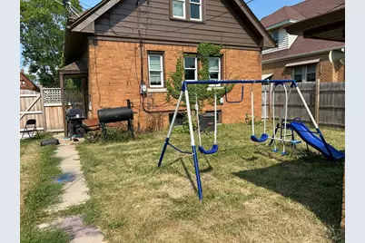 4186 N 15th St, Milwaukee, WI 53209 - Photo 2