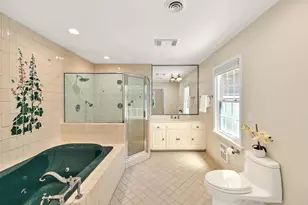 229 W Indian Creek Ct, Fox Point, WI 53217 - Photo 24