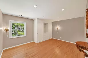 229 W Indian Creek Ct, Fox Point, WI 53217 - Photo 32