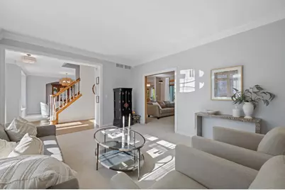 13510 W Edgewood Ct, New Berlin, WI 53151 - Photo 6