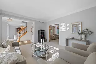 13510 W Edgewood Ct, New Berlin, WI 53151 - Photo 6