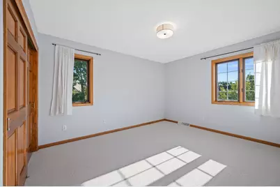 13510 W Edgewood Ct, New Berlin, WI 53151 - Photo 30
