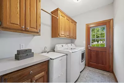 13510 W Edgewood Ct, New Berlin, WI 53151 - Photo 20