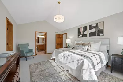 13510 W Edgewood Ct, New Berlin, WI 53151 - Photo 22