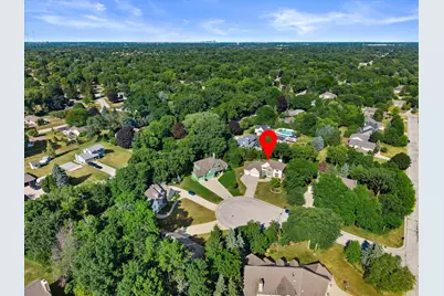 13510 W Edgewood Ct, New Berlin, WI 53151 - Photo 46