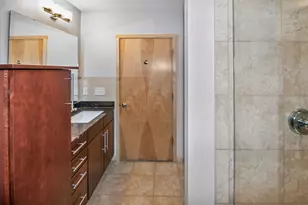 311 E Erie St, Milwaukee, WI 53202 - Photo 24